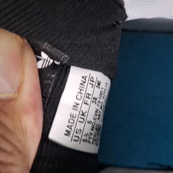 Adidas master st ll j sz 5.5 - Picture 6 of 6